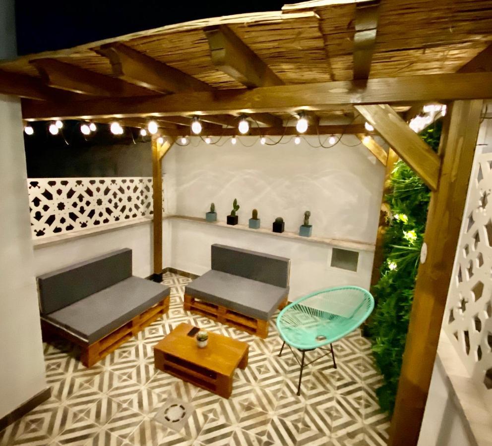Precioso Atico Con Terraza En El Centro De Madrid Amazing Penthouse In Madrid Center Apartment Luaran gambar