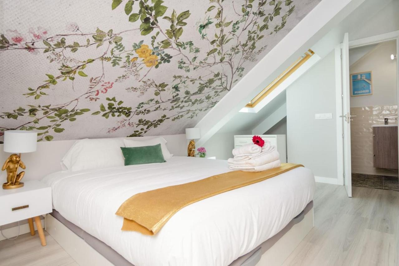 Precioso Atico Con Terraza En El Centro De Madrid Amazing Penthouse In Madrid Center Apartment Luaran gambar