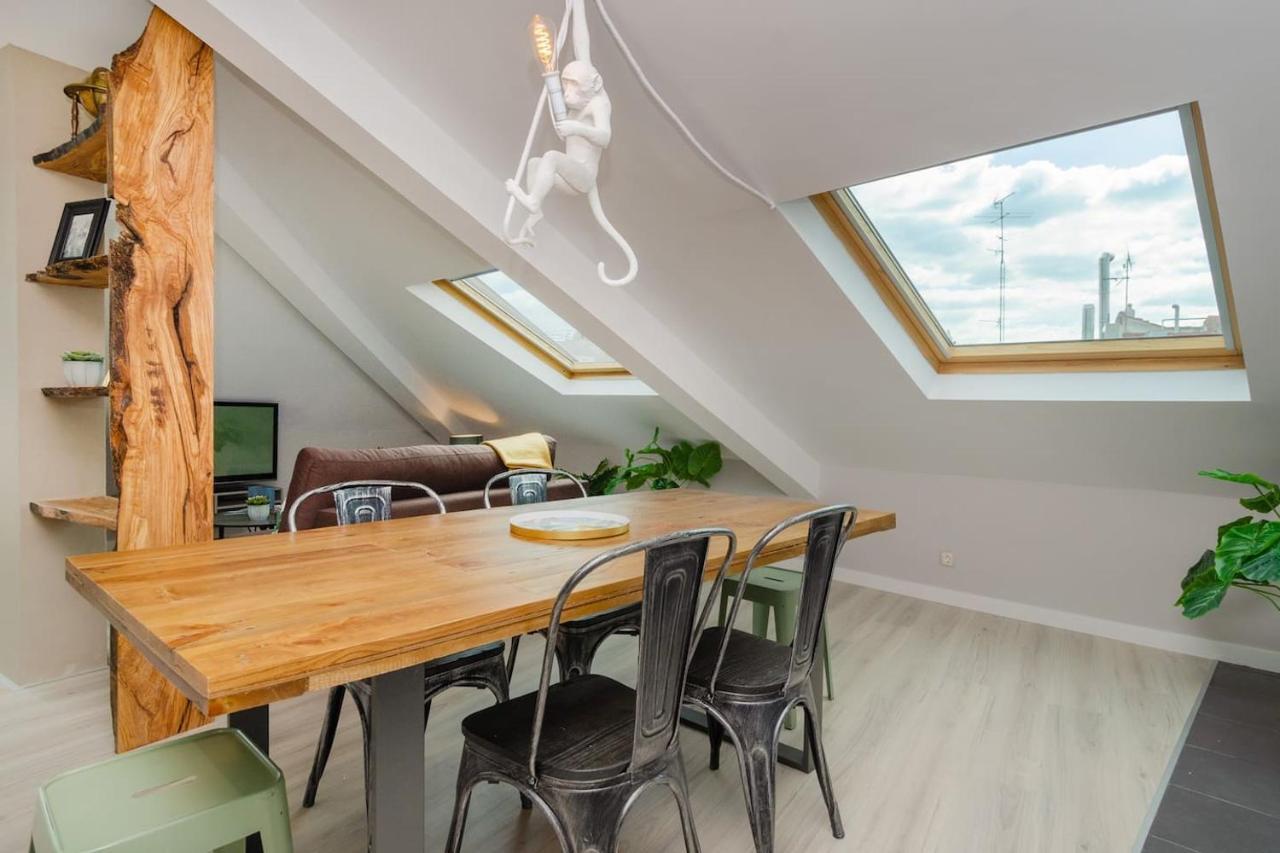 Precioso Atico Con Terraza En El Centro De Madrid Amazing Penthouse In Madrid Center Apartment Luaran gambar