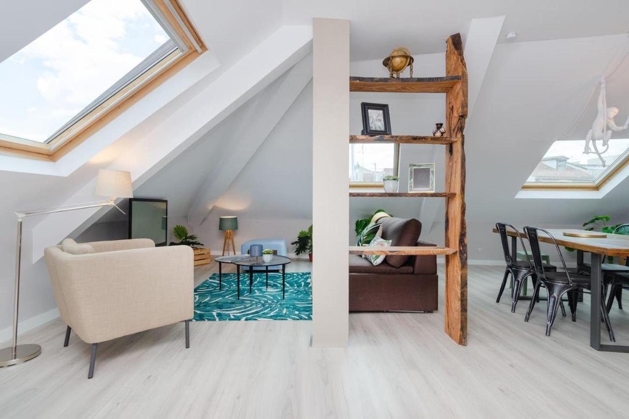Precioso Atico Con Terraza En El Centro De Madrid Amazing Penthouse In Madrid Center Apartment Luaran gambar
